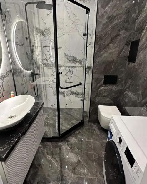 Под продажу сделали капитальный ремонт в квартире. 07