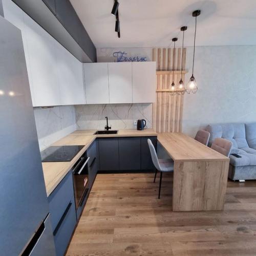 Можем показать вот такую кухню. 05