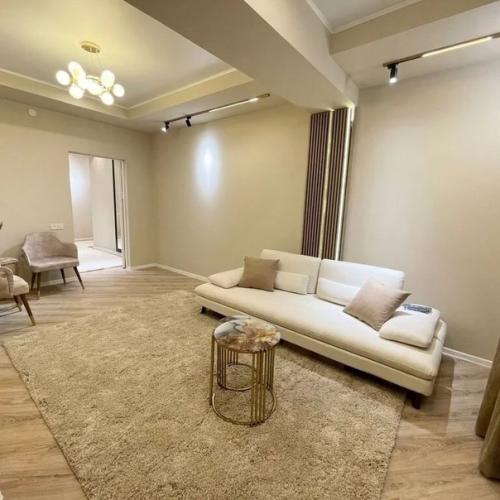 Под продажу, площадь 57 кв. 02