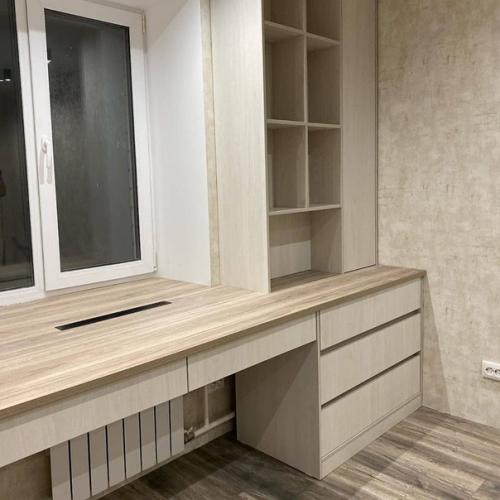 Оборудовали рабочее место в детской комнате. 04