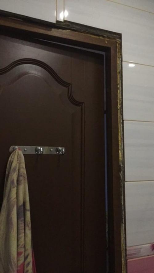 Чем можно закрыть, заделать этот ужас? 01