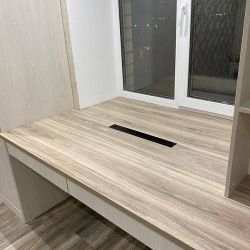 Оборудовали рабочее место в детской комнате. 06