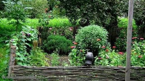 Плетеные оградки для клумб. 04