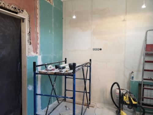 Ремонт в спальне делали без дизайнера. 01