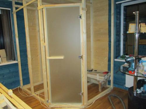 Встроенная финская мини - сауна на даче своими руками. 01 Встроенная финская мини - сауна на даче своими руками. 01