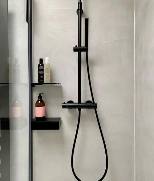 Закончили ремонтировать санузел. 03