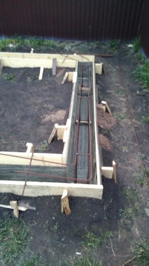 Небольшая, но очень классная банька, сделанная своими руками. 02