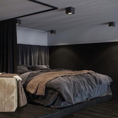 Несмотря на небольшую площадь квартиры в 24 квадратных метра, потолки достаточно высокие - 3, 8 метра. 02