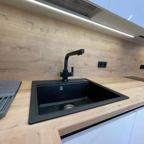 Выбрали для кухни глянец и ни разу не пожалели. 07