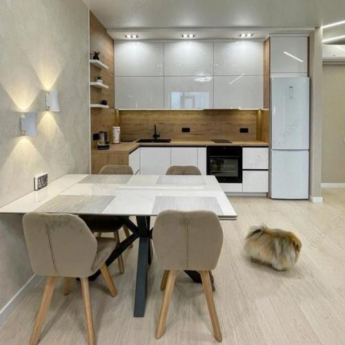 Выбрали для кухни глянец и ни разу не пожалели. 03