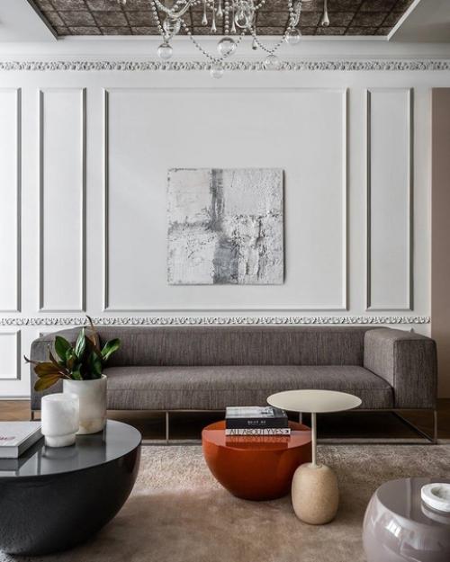 Эклектичное пространство, соединив классические детали и лаконичный современный дизайн. 03