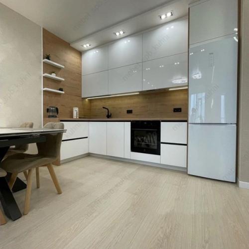 Выбрали для кухни глянец и ни разу не пожалели. 04