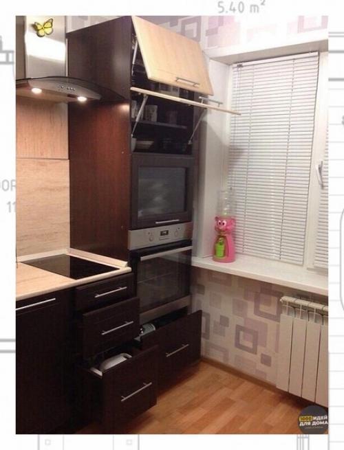 Маленькая, но зато многофункциональная кухонька после ремонта. 01