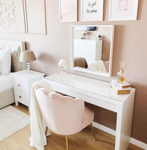 Спальня готова.  Решила сделать ее очень светлой и нежной. 04