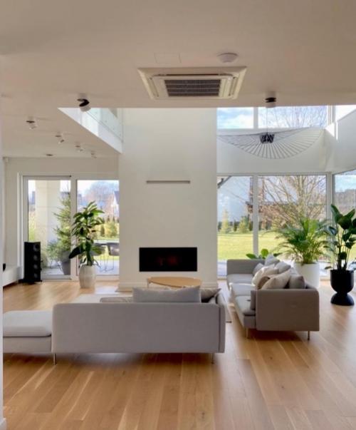 На такой огромной площади скандинавский стиль очень хорошо вписался. 09