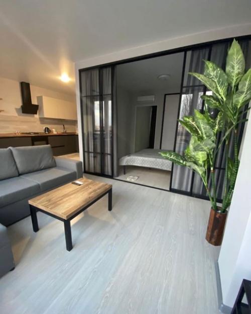 Двухкомнатная студия после капитального ремонта. 02