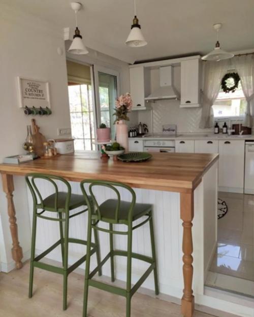 Европейская кухня - гостиная в скандинавском стиле. 01