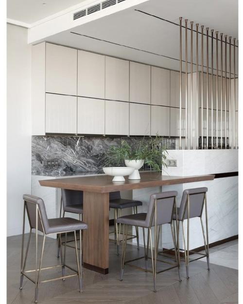 Интерьер квартиры со свободной планировкой и огромными окнами в пол. 04