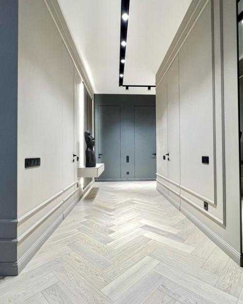 Очередная реализация.  Только в том случае, если заинтересует, мы выставим весь интерьер квартиры. 01