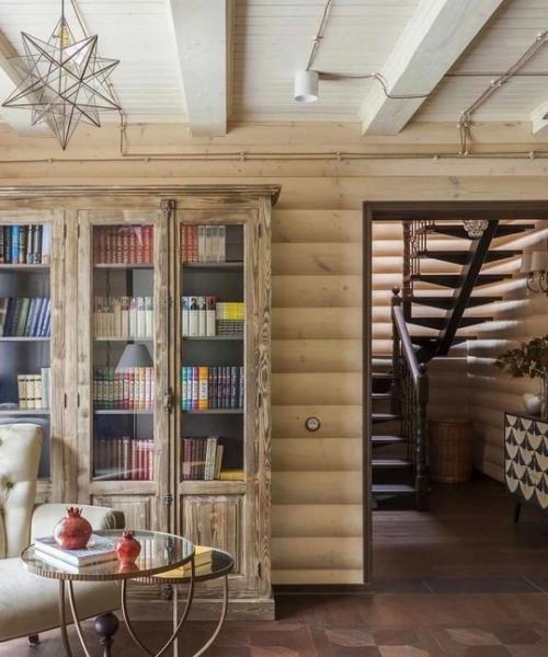 Интерьер загородного дома в классическом стиле - это действительно искусство сочетания элегантности с комфортом. 03