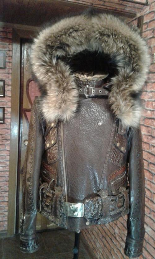 Сшил куртку косуху из 4 видов кожи. 02