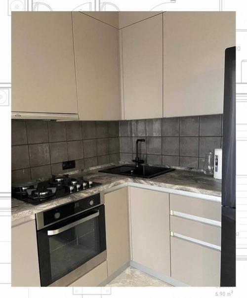 Наш ремонт.  Дизайн собственный, работа мастеров. 04