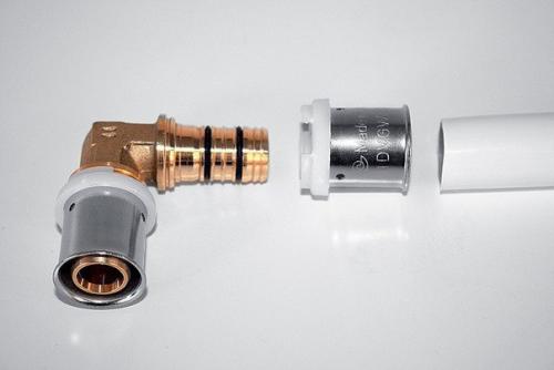 Санузлы: подводка труб к оборудованию. 02