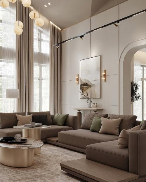 Светлая гостиная с высокими потолками в частном доме. 06