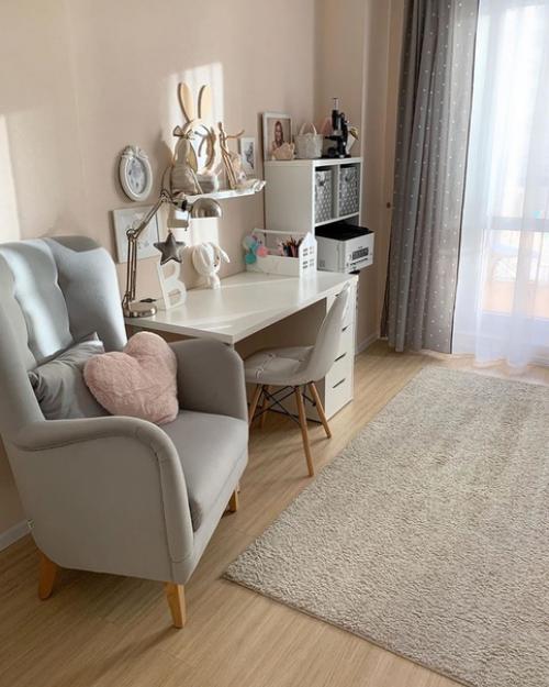 Прекрасная комната получилась для девочки. 01