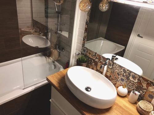 Ремонту в санузле больше года. 04