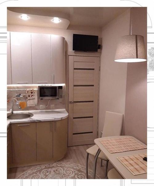 Бежевый - это один из самых беспроигрышных и универсальных цветов, который может стать отправной точкой в оформлении интерьера кухни в любом стиле. 01