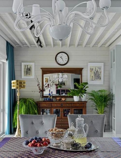 Этот дом - настоящий хранитель воспоминаний и культурных традиций. 05