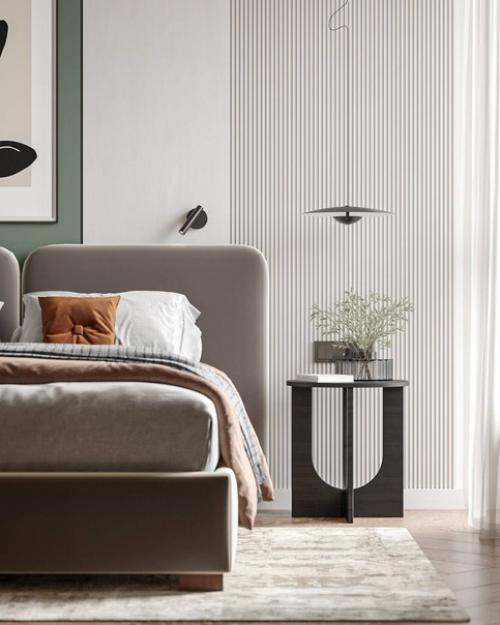 Современный дизайн спальни с яркой цветовой гаммой, удобной системой хранения и ярким пуфом. 05