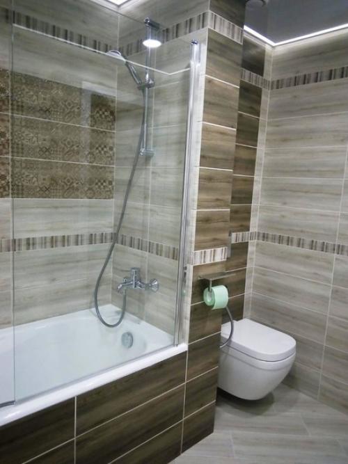 Сделали с напарником санузел в кирпичном доме. 02