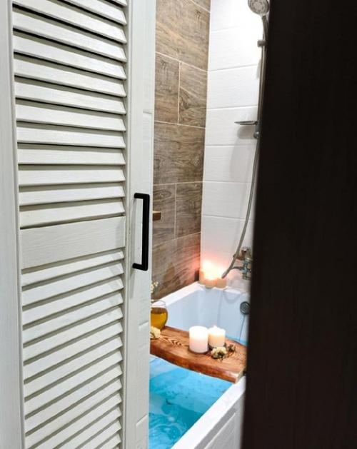 В интерьере ванной комнаты зеленый цвет можно использовать и как доминирующий, и как акцентный. 07