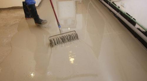 Как выровнять бетонный пол: стяжка по стяжке. 03