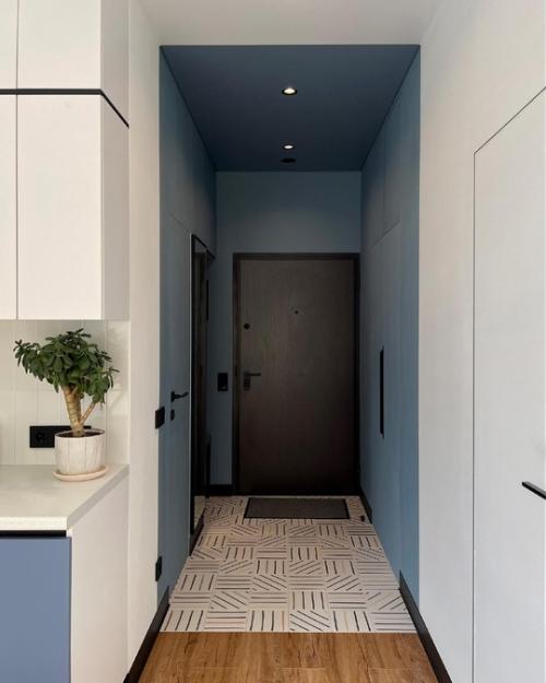 Насыщенный интерьер квартиры, стиль которой можно отнести к авторскому минимализму. 08