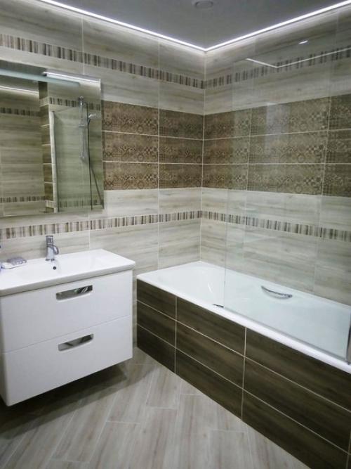 Сделали с напарником санузел в кирпичном доме. 03