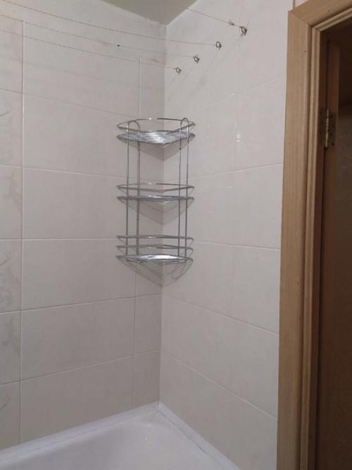 Облагородил ванную комнату родителям. 04