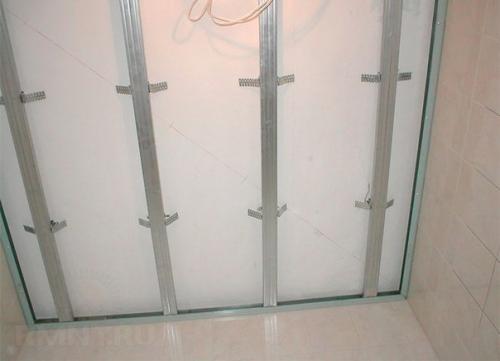 Как сделать потолок из пластиковых пвх панелей своими руками. 09 Как сделать потолок из пластиковых пвх панелей своими руками. 09