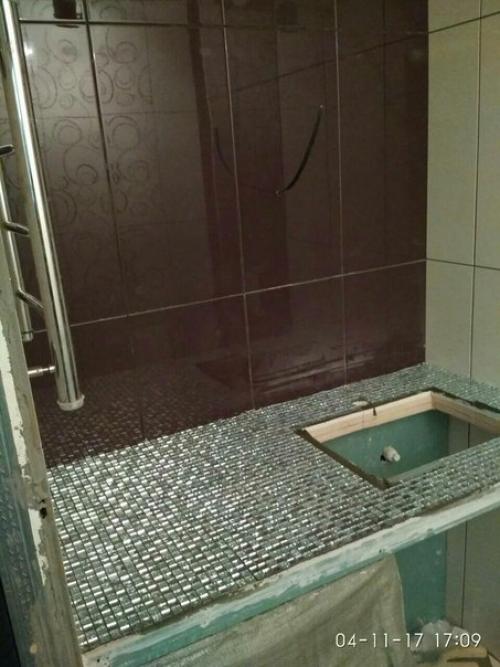 Фото одного из своих давних заказов, был раздельный санузел, заказчик захотел объеденить. 01