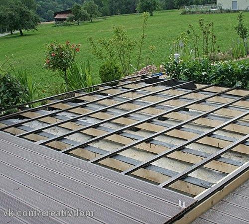 Монтаж террасной доски - это довольно сложный и кропотливый процесс, который требует следования технологии укладки. 05