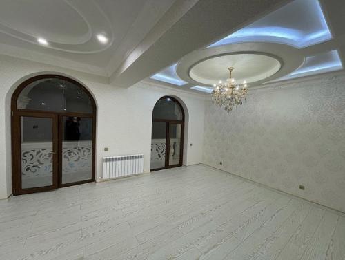 Трёхуровневый, 5 комнат. 07