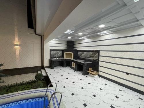 Трёхуровневый, 5 комнат. 03