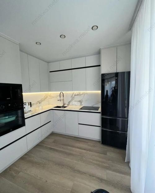 Кухня сразу после монтажа. 01