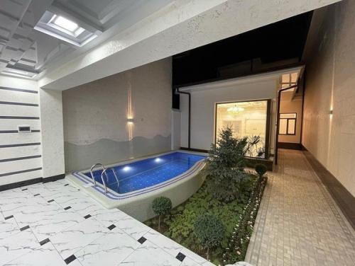 Трёхуровневый, 5 комнат. 01