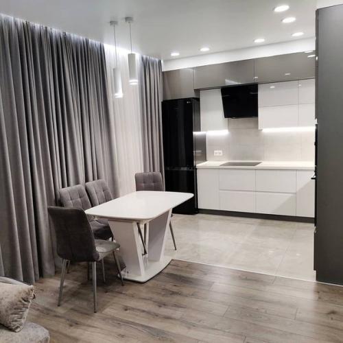 У нас тоже есть чем похвастаться. 05