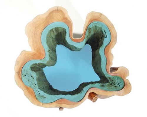 Художник и дизайнер Грег классен изготавливает уникальные столы с голубыми стеклянными реками, озерами и водопадами. 08