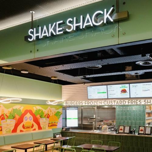 Сотрудник Shake Shack провернул ограбление собственного ресторана и унёс 3000 долларов. 

