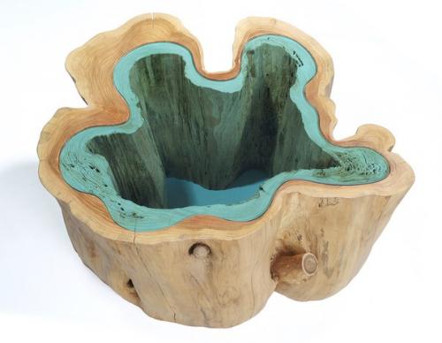 Художник и дизайнер Грег классен изготавливает уникальные столы с голубыми стеклянными реками, озерами и водопадами. 07